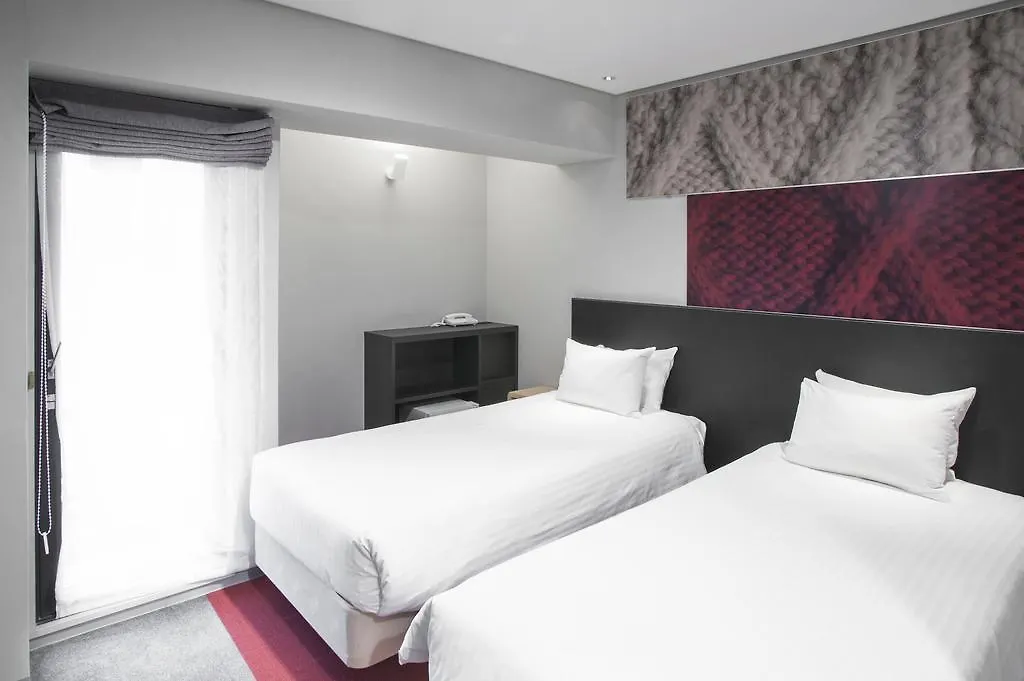 Отель Ibis Tokyo Shinjuku
