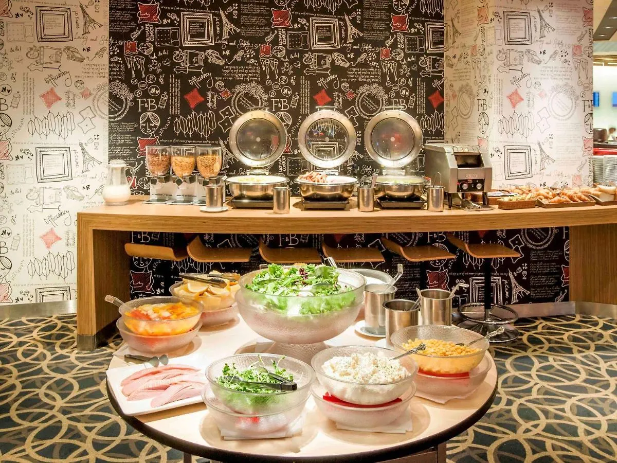 Отель Ibis Tokyo Shinjuku